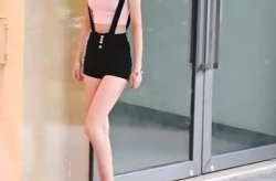 小姐姐我能走进你心里不,小姐姐，我能走进你心里吗？