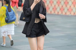小姐姐脚抖,小姐姐的魅力指数飙升